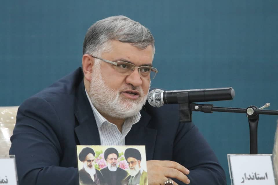 حضور مدیران در بین مردم موجب بازسازی اعتماد عمومی شده است