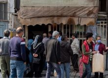 مسئولین شهر ارومیه مردم در صف‌های نان تحقیر شدند