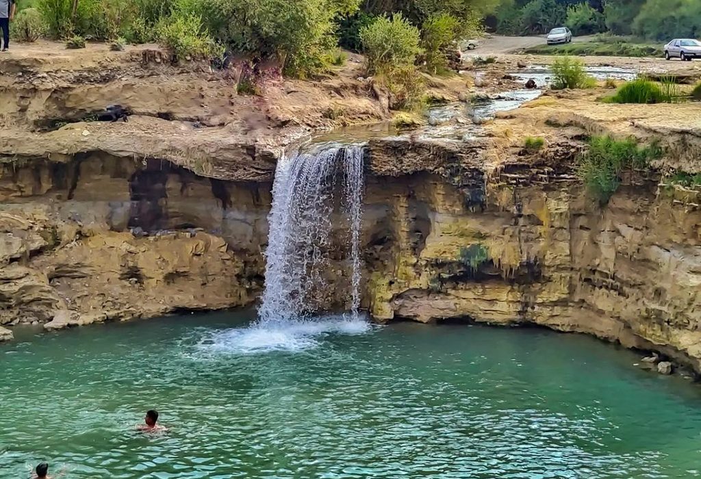 آبشار زیبای باراندوزچای ارومیه