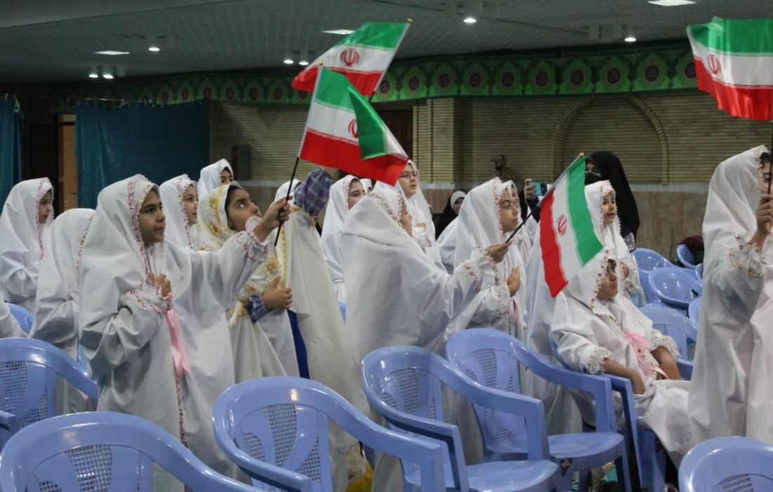 برگزاری جشن تکلیف دانش‌آموزان مدارس دخترانه راهیان کوثر ارومیه