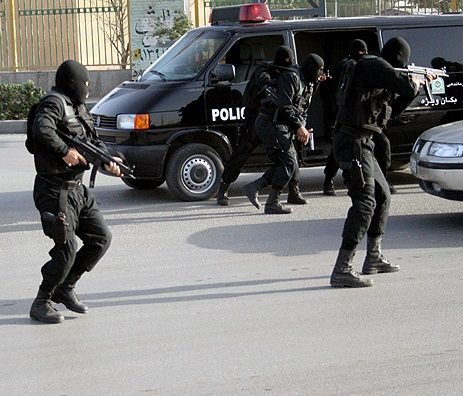 ‌گروگانگیری در ‌یکی از محلات ارومیه/ ‌پلیس اراذل و اوباش را بازداشت کرد