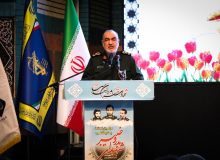 جمهوری اسلامی ایران به پشتوانه مردم زیر بار ظلم استکبار جهانی نرفت