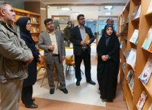  کتابخانه های عمومی نقش مهمی را در مسیر دهی درست به جامعه ایفا می کنند