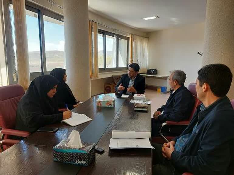 کتابخانه‌های عمومی می‌توانند مکان مناسبی برای شبکه سازی کسب و کارهای کوچک باشند
