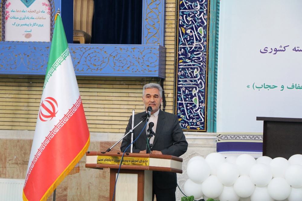 اخلاص در عمل از عوامل افزایش تاثیرگذاری کلام معلمان در بین دانش آموزان است