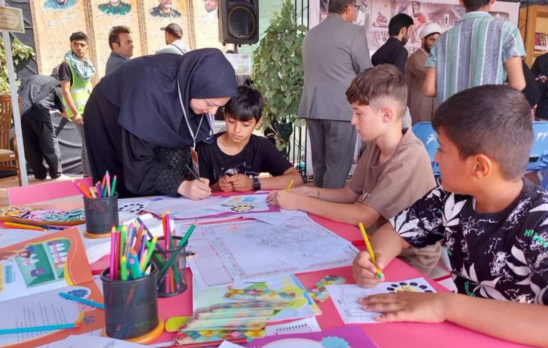 موکب «کتابخانه حسینی» در مرز تمرچین شهرستان پیرانشهر برپا شد