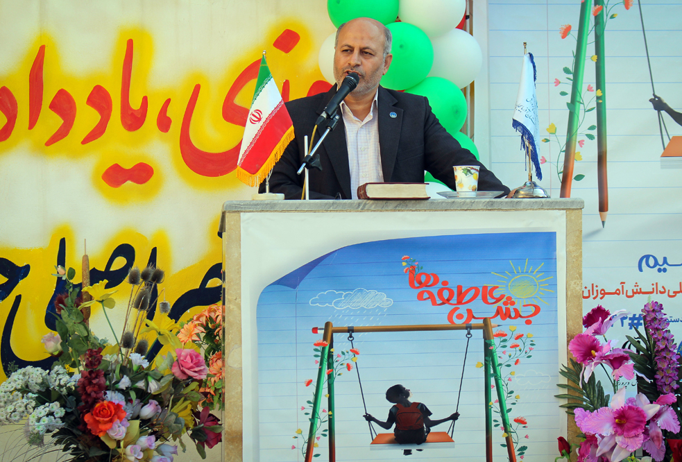 رشد ۲۴ درصدی کمک‌های مردم آذربایجان‌غربی به دانش‌آموزان نیازمند