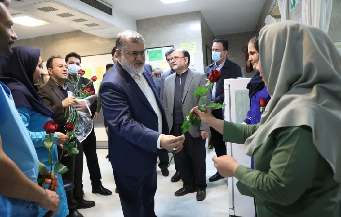 دولت سیزدهم برای حل مشکلات پرستاران تلاش می کند