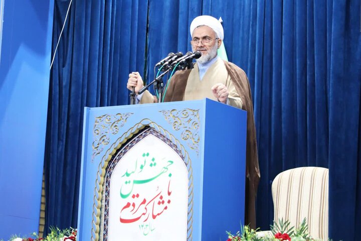 مردم باید بر عملکرد دولت و وزرا نظارت داشته باشند