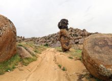 سنگ‌های افسانه‌ای روستای خورنج