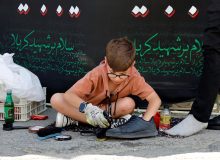 عشق به حسین بزرگ و کوچک نمی‌شناسد