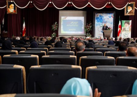 آیین گرامیداشت هفته پیوند اولیاء و مربیان در آذربایجان‌غربی