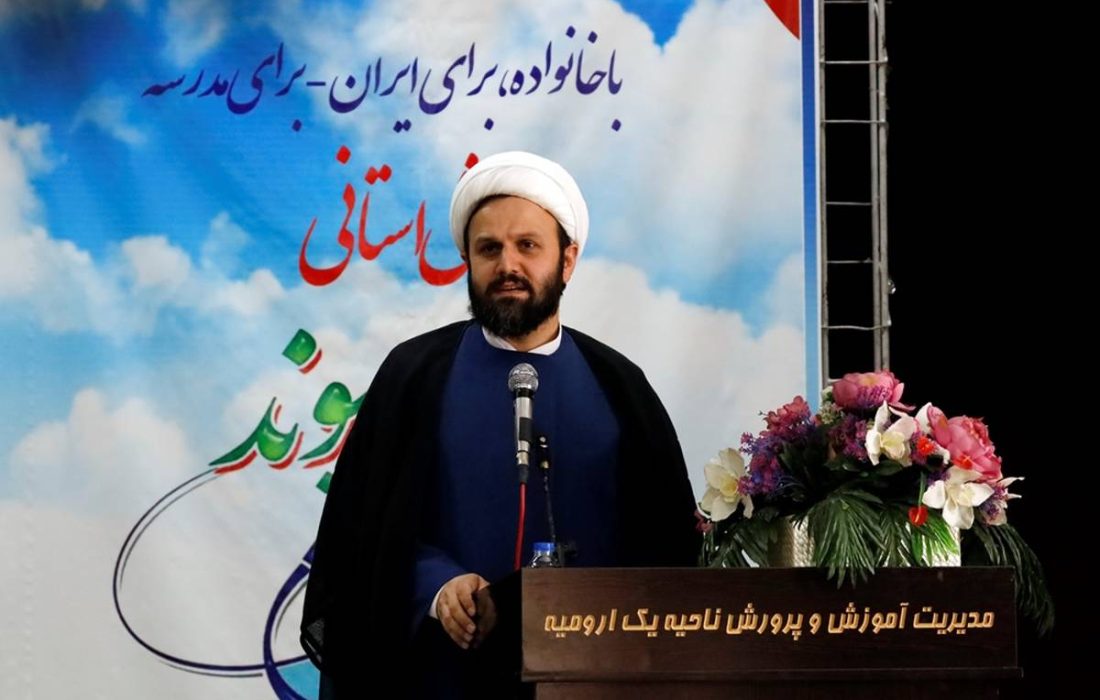 خانه و مدرسه در تعریف راهبرد تربیتی فرزندان هم‌مسیر باشند