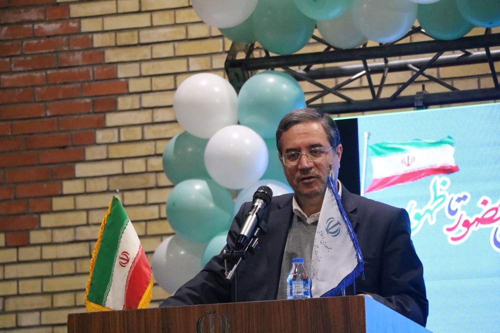 حل مشکلات در جامعه با همکاری تمام اقشار محقق می‌شود/ نیازمند تعالی فکری و علمی دانش‌آموزان هستیم/ معلمان در پیمودن مسیر توسعه همراهمان باشند