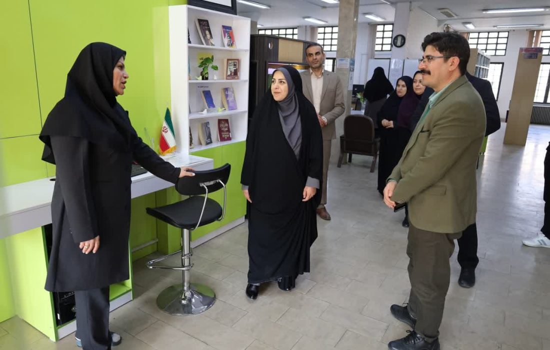 طرح «کتابخانه گردی» با حضور معاون توسعه کتابخانه‌ها و ترویج کتابخوانی در آذربایجان‌غربی آغاز شد