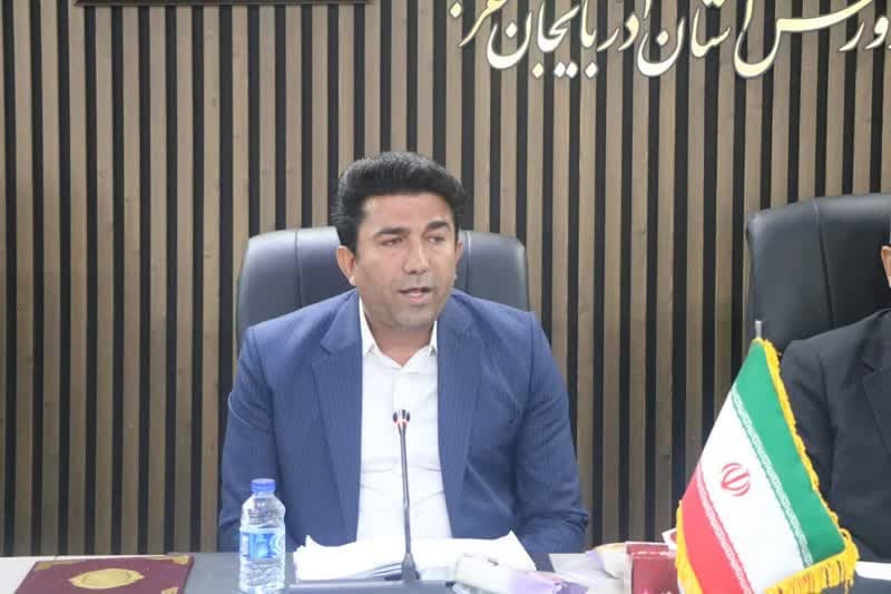 مشکلات همکاران فرهنگی باید در اسرع وقت پیگیری و حل شود