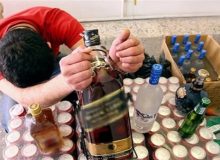 باند قاچاق مشروبات الکلی و پیش‌ساز مواد مخدر در سردشت منهدم شد
