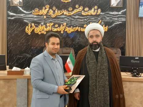اداره کل آموزش و پرورش استان دستگاه برتر در حوزه اقامه نماز شد