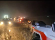 ۶۰ مسافر گرفتار در برف وکولاک در محور تکاب- شاهین دژ امدادرسانی شدند