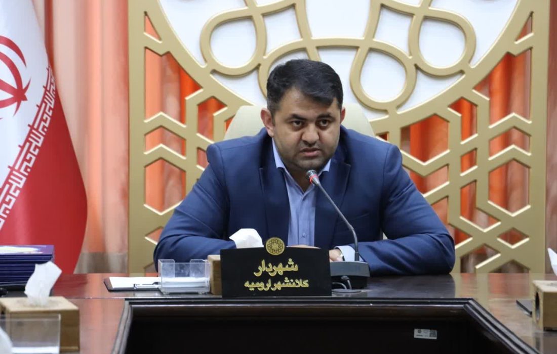 پرداخت حقوق و مزایای کارکنان شهرداری بدون وقفه ادامه دارد