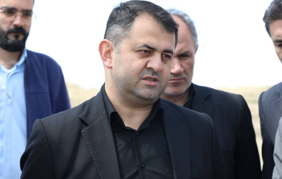 نامگذاری خیابانی در ارومیه به نام رهبر شهید انقلاب و نصب المان در آن