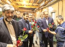 کارگران میدان دار عرصه تولید و صنعت کشور در جنگ اقتصادی هستند